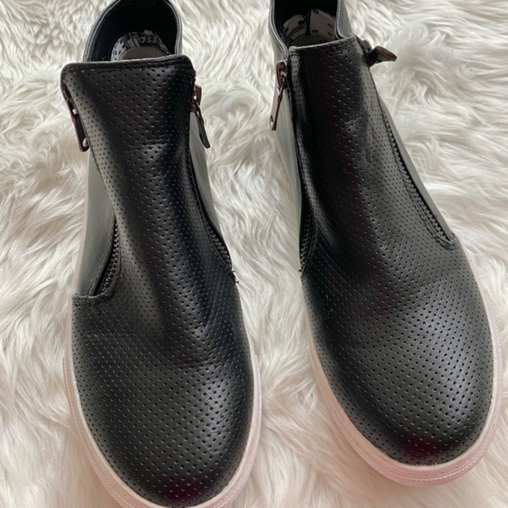 Steve Madden Erlina hightop sneaker, Sz. 6.5